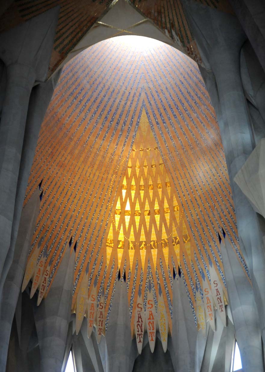 Eclairage de la cathédrale par ce puits de lumière